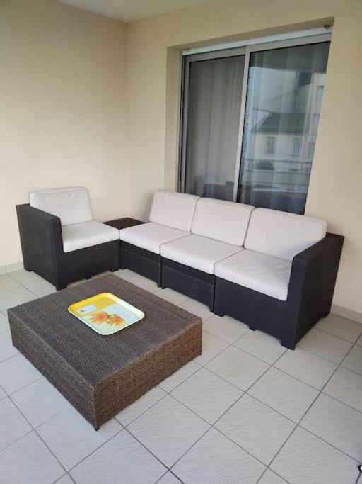 Appartement 2 Pieces Avec Une Grande Terrasse, 3 Etoiles, Wifi, Box Pour Vehicule Et Velos Les Sables-d'Olonne Ngoại thất bức ảnh